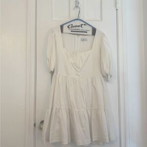 White puff sleeve summer mini dress